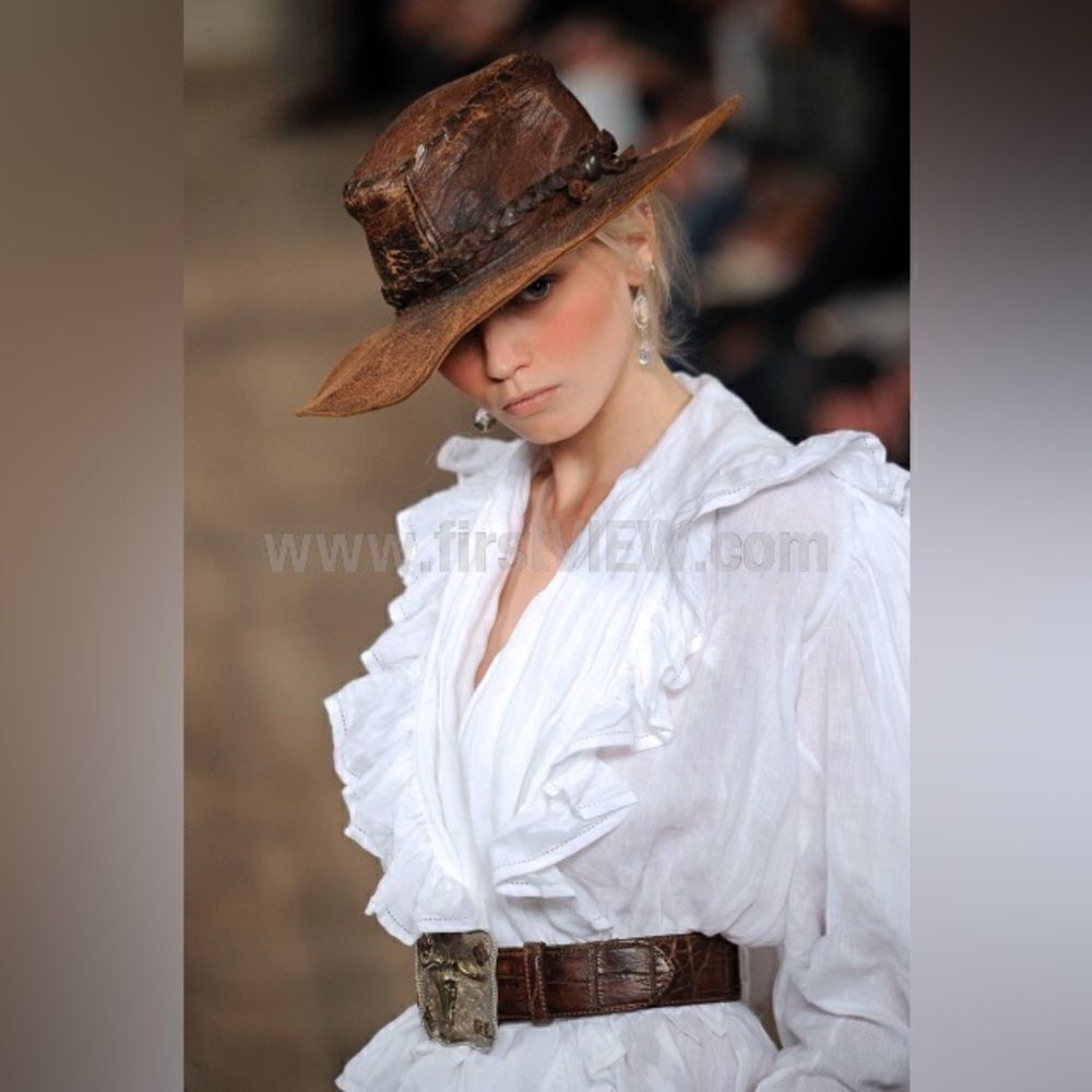 *Ralph Lauren Spring 2011 Runway Collection White Linen Prairie Ruffle Blouse